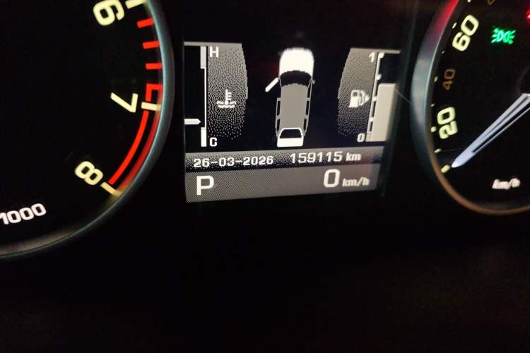 Used Land Rover Range Sport 2011 5.0 SC V8 HSE Odometer Close Up
