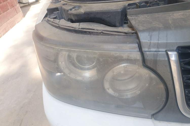 Used Land Rover Range Sport 2011 5.0 SC V8 HSE Right Front Headlight