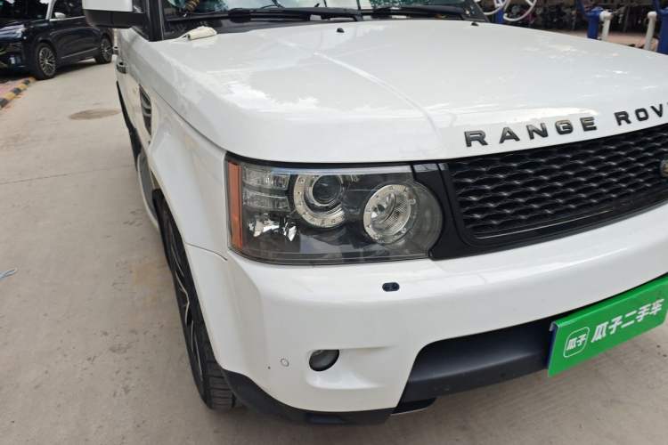 Used Land Rover Range Sport 2011 3.0 TDV6 Diesel Version Right Front Headlight