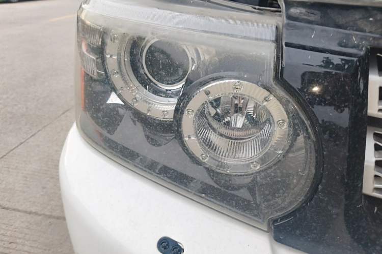 Used Land Rover Range Sport 2011 3.0 TDV6 Diesel Version Right Front Headlight