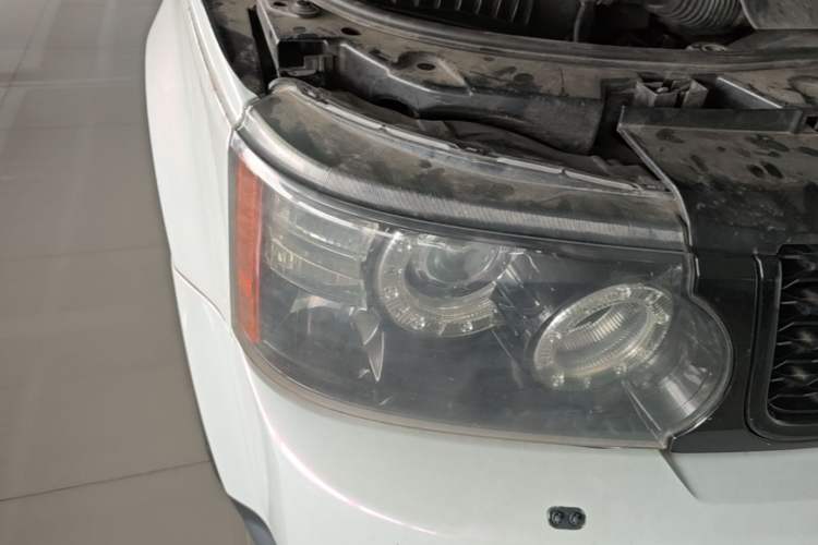 Used Land Rover Range Sport 2011 5.0 NA V8 HSE Right Front Headlight