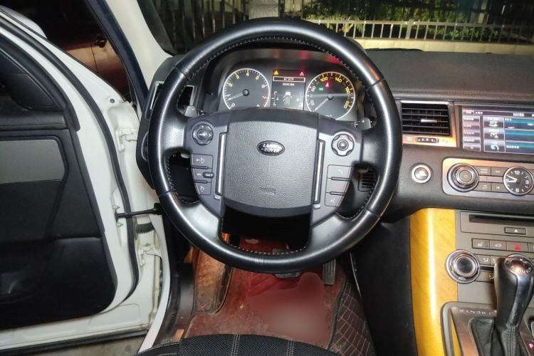 Used Land Rover Range Sport 2011 5.0 NA V8 HSE Steering Wheel