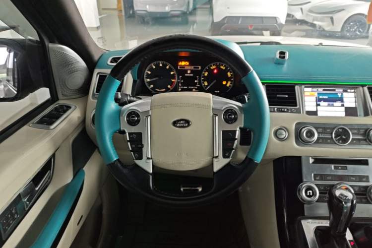 Used Land Rover Range Sport 2011 5.0 NA V8 HSE Steering Wheel