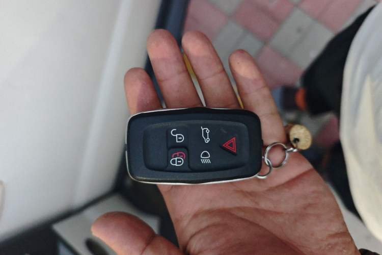 Used Land Rover Range Sport 2011 3.0 TDV6 Diesel Version Vehicle Key