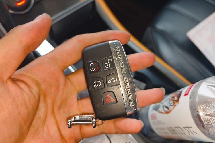 Used Land Rover Range Sport 2011 3.0 TDV6 Diesel Version Vehicle Key