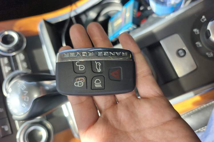 Used Land Rover Range Sport 2011 3.0 TDV6 Diesel Version Vehicle Key