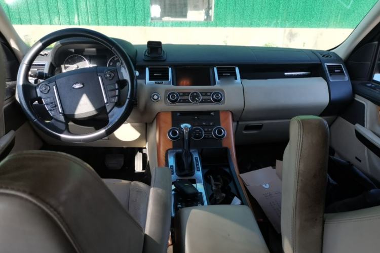 Used Land Rover Range Sport  Center Console