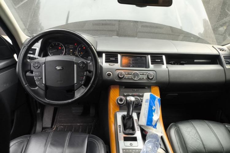 Used Land Rover Range Sport 2012 5.0 SC V8 HSE Center Console