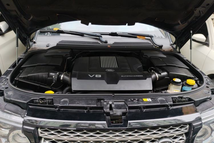Used Land Rover Range Sport 2012 5.0 SC V8 HSE Engine Bay