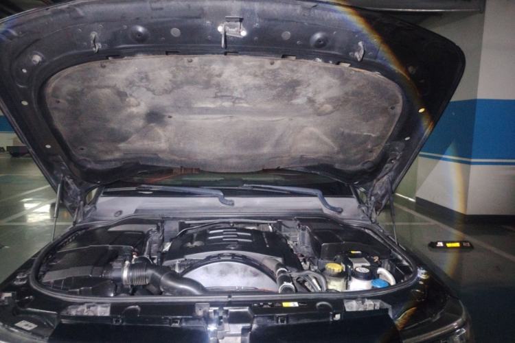Used Land Rover Range Sport 2012 3.0 TDV6 HSE Diesel Edition Engine Bay