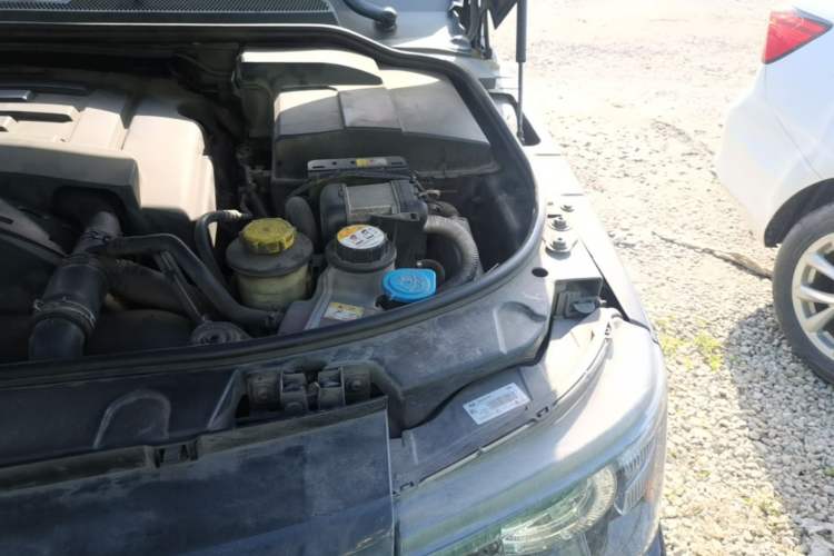 Used Land Rover Range Sport  Engine Bay Left