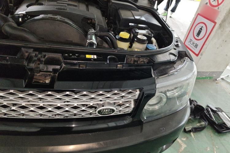 Used Land Rover Range Sport 2012 3.0 TDV6 HSE Diesel Edition Engine Bay Left