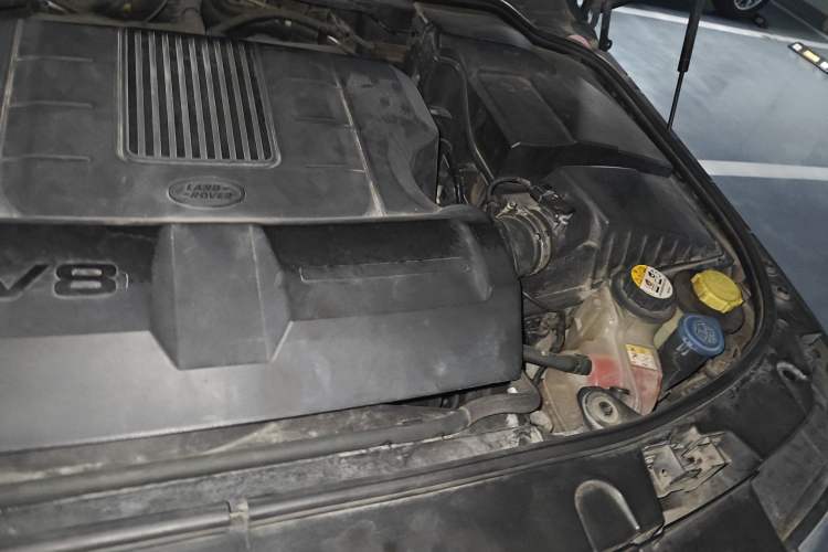 Used Land Rover Range Sport 2012 5.0 NA V8 HSE Engine Bay Left