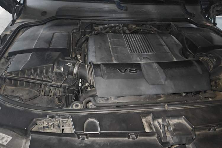 Used Land Rover Range Sport 2012 5.0 NA V8 HSE Engine Bay