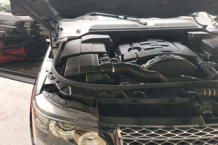 Used Land Rover Range Sport  Engine Bay Right