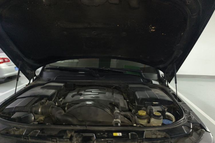 Used Land Rover Range Sport 2012 3.0 TDV6 HSE Diesel Edition Engine Bay