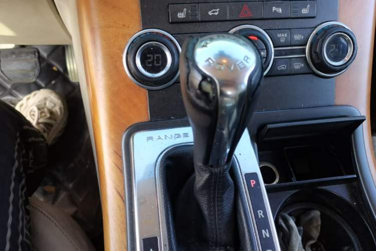 Used Land Rover Range Sport  Gear Lever