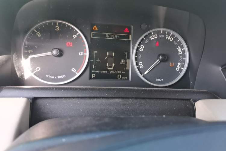 Used Land Rover Range Sport  Odometer Close Up