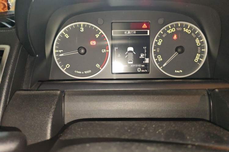 Used Land Rover Range Sport 2012 3.0 TDV6 HSE Diesel Edition Odometer Close Up