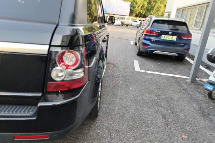 Used Land Rover Range Sport 2012 3.0 TDV6 HSE Diesel Edition Right Rear Taillight