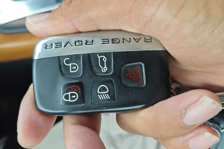 Used Land Rover Range Sport 2012 3.0 TDV6 HSE Diesel Edition Vehicle Key