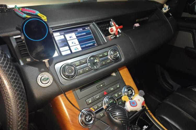 Used Land Rover Range Sport 2012 3.0 TDV6 HSE Diesel Edition Audio And AC Panel