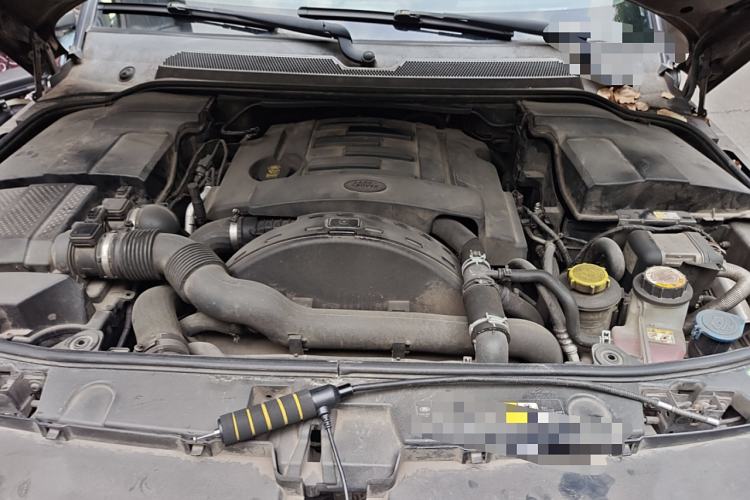 Used Land Rover Range Sport 2012 3.0 TDV6 HSE Diesel Edition Engine Bay