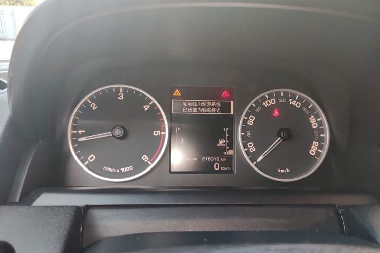 Used Land Rover Range Sport 2012 3.0 TDV6 HSE Diesel Edition Instrument Cluster