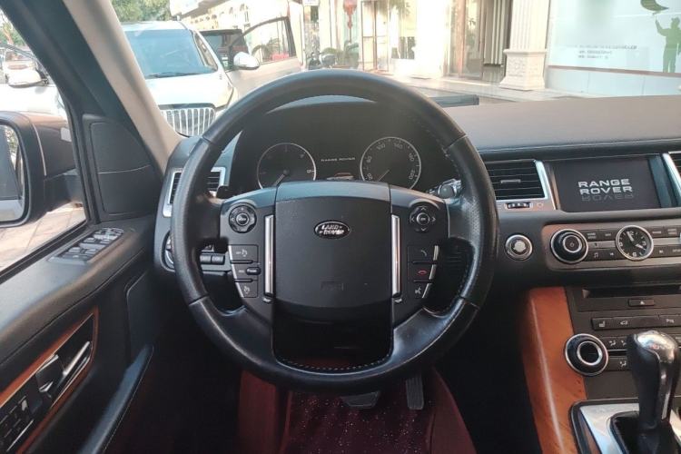 Used Land Rover Range Sport 2012 3.0 TDV6 HSE Diesel Edition Steering Wheel
