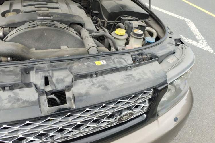 Used Land Rover Range Sport 2012 3.0 TDV6 HSE Diesel Edition Engine Bay Left