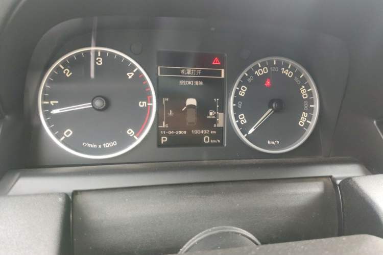 Used Land Rover Range Sport 2012 3.0 TDV6 HSE Diesel Edition Odometer Close Up