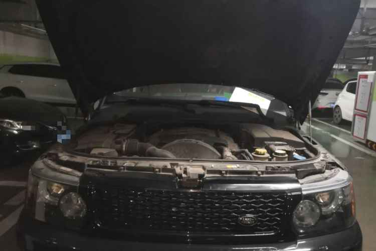 Used Land Rover Range Sport 2012 3.0 TDV6 HSE Diesel Edition Engine Bay