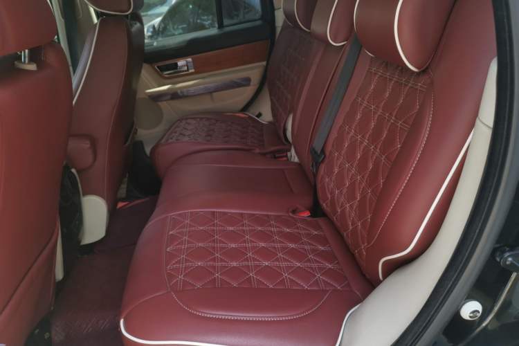 Used Land Rover Range Sport 2012 3.0 TDV6 HSE Diesel Edition Left Rear Seat