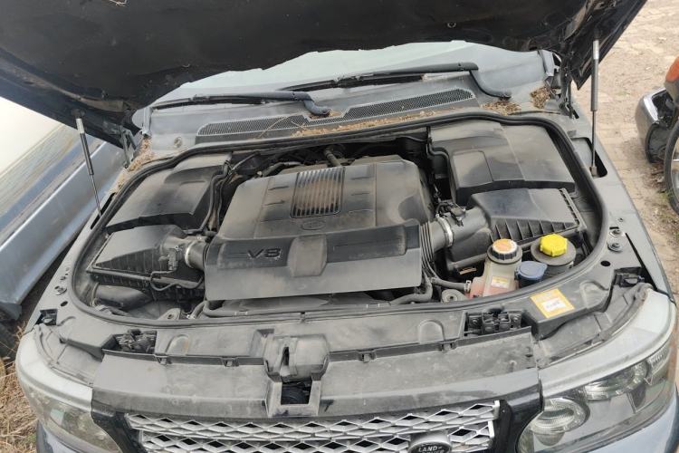 Used Land Rover Range Sport 2012 5.0 NA V8 HSE Engine Bay