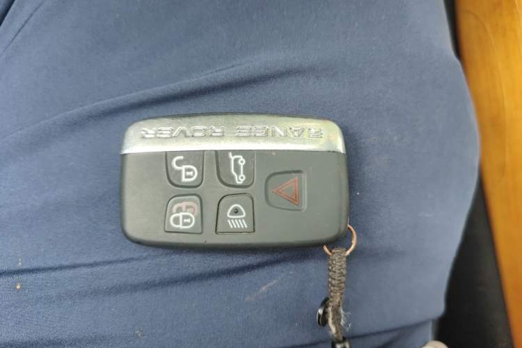 Used Land Rover Range Sport 2012 5.0 NA V8 HSE Vehicle Key