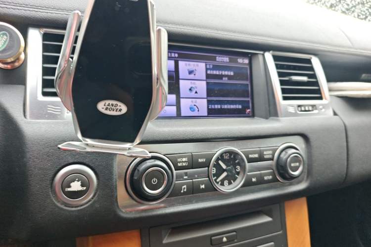Used Land Rover Range Sport 2012 3.0 TDV6 HSE Diesel Edition Audio And AC Panel