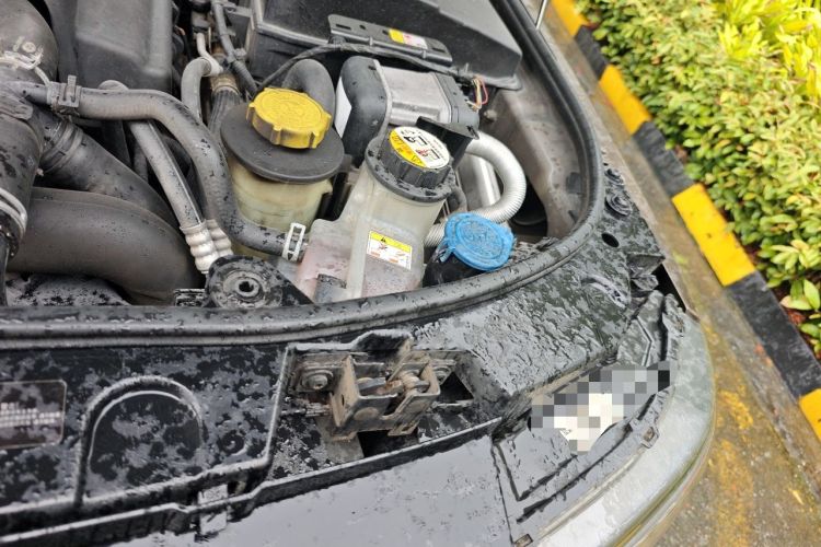 Used Land Rover Range Sport 2012 3.0 TDV6 HSE Diesel Edition Engine Bay Left