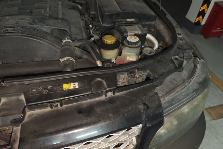 Used Land Rover Range Sport 2012 3.0 TDV6 HSE Diesel Edition Engine Bay Left