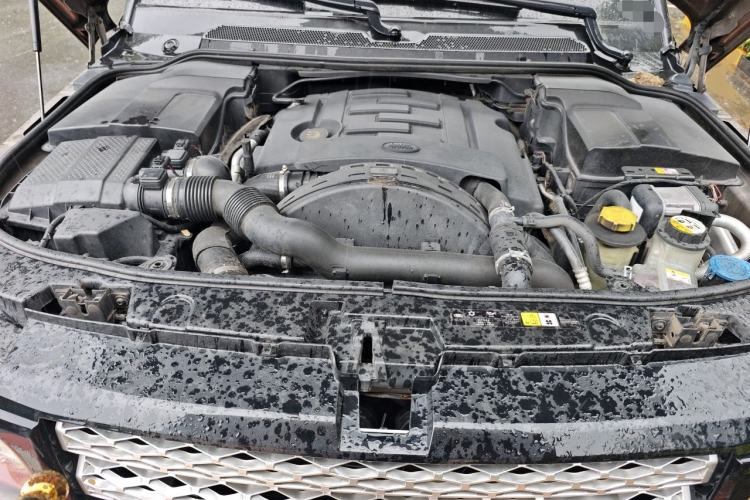 Used Land Rover Range Sport 2012 3.0 TDV6 HSE Diesel Edition Engine Bay