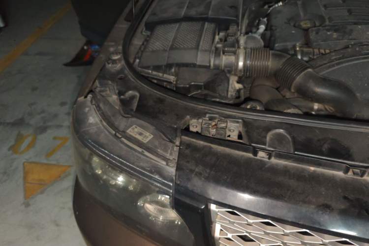 Used Land Rover Range Sport 2012 3.0 TDV6 HSE Diesel Edition Engine Bay Right