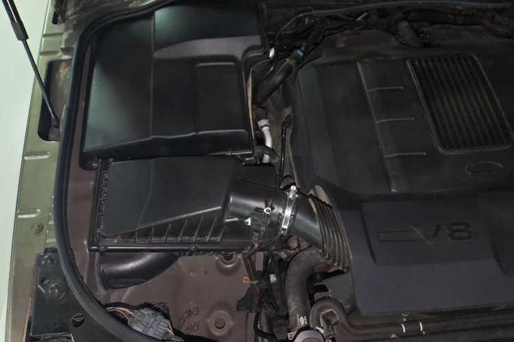 Used Land Rover Range Sport 2012 5.0 NA V8 HSE Engine Bay Right