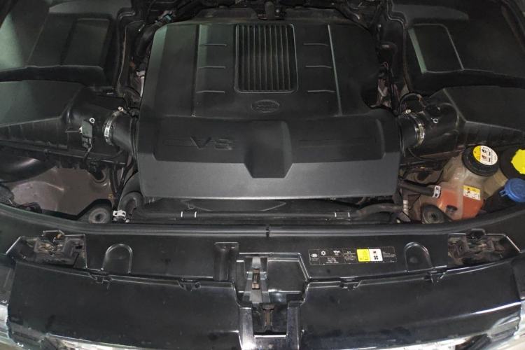 Used Land Rover Range Sport 2012 5.0 NA V8 HSE Engine Bay