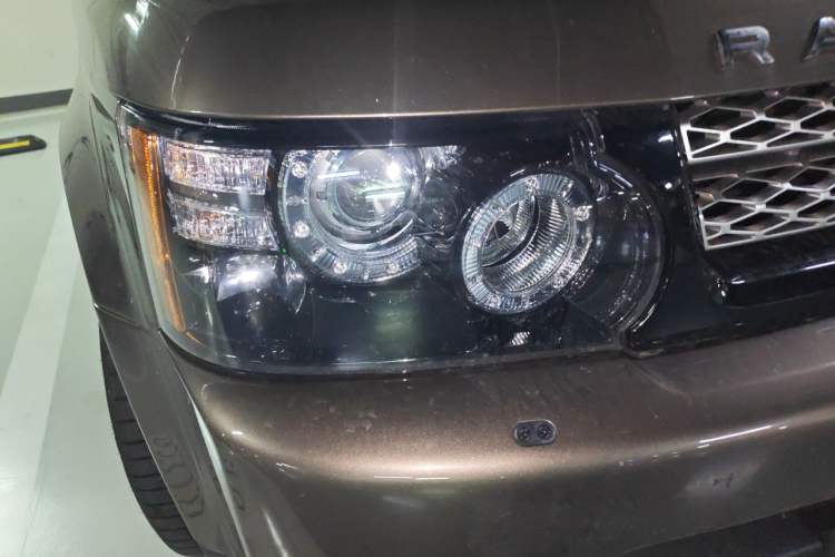 Used Land Rover Range Sport 2012 5.0 NA V8 HSE Right Front Headlight