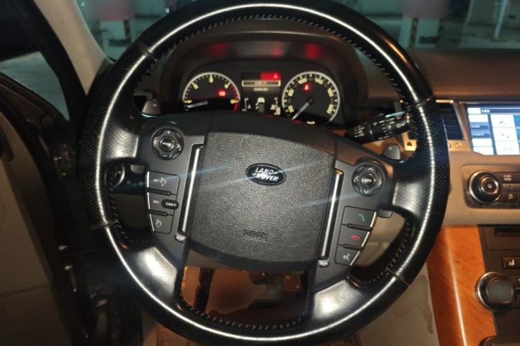 Used Land Rover Range Sport 2012 3.0 TDV6 HSE Diesel Edition Steering Wheel