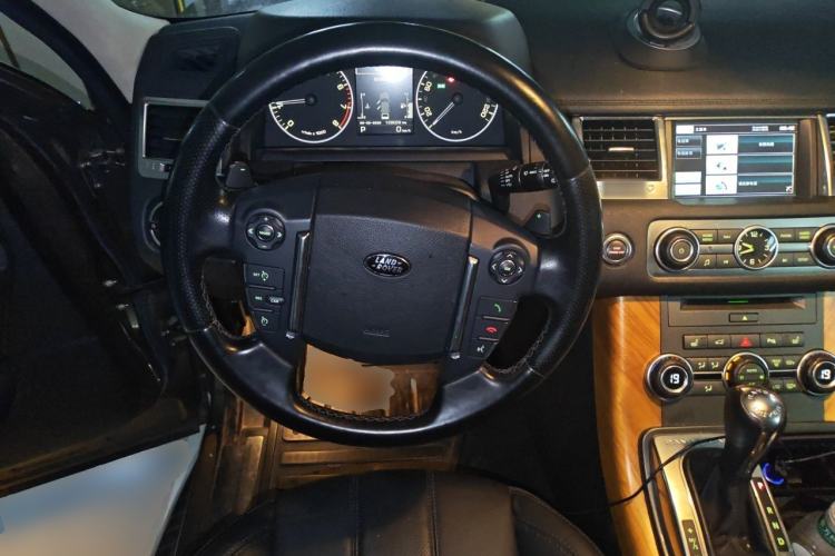 Used Land Rover Range Sport 2012 5.0 NA V8 HSE Steering Wheel