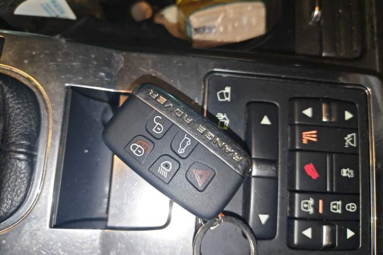 Used Land Rover Range Sport 2012 5.0 NA V8 HSE Vehicle Key