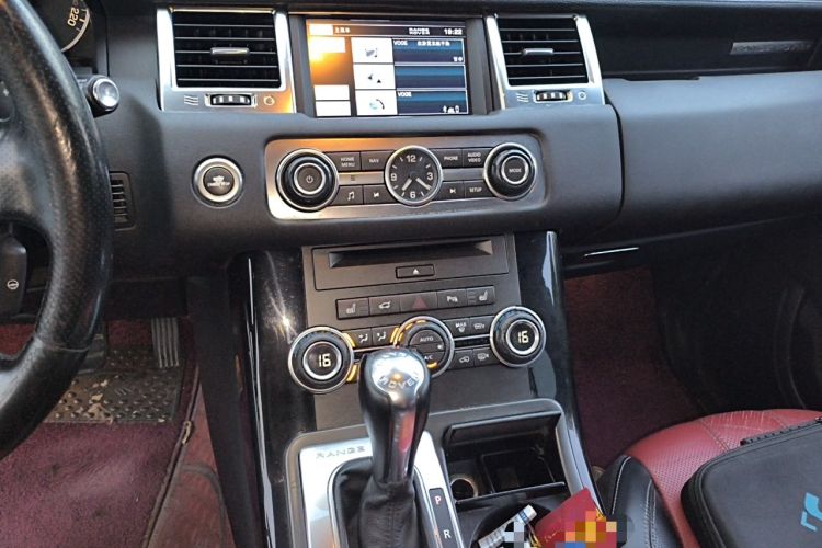 Used Land Rover Range Sport  Audio And AC Panel