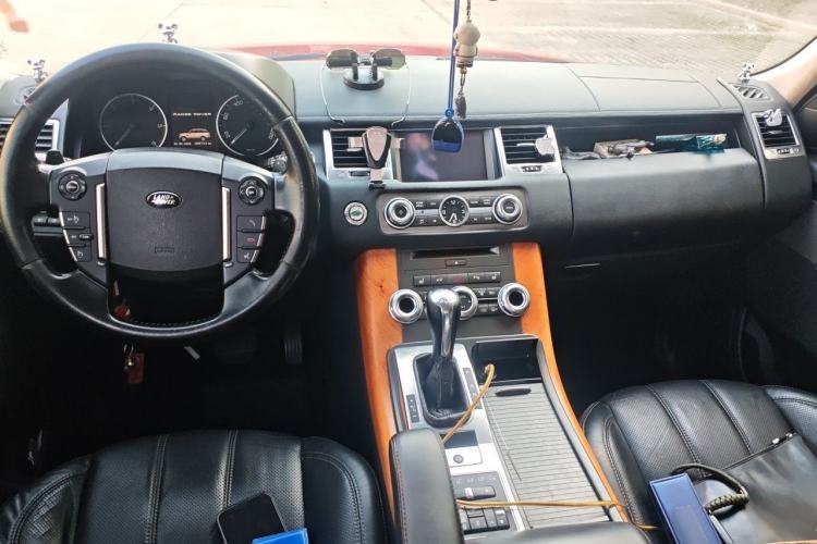 Used Land Rover Range Sport 2012 3.0 TDV6 HSE Diesel Edition Center Console