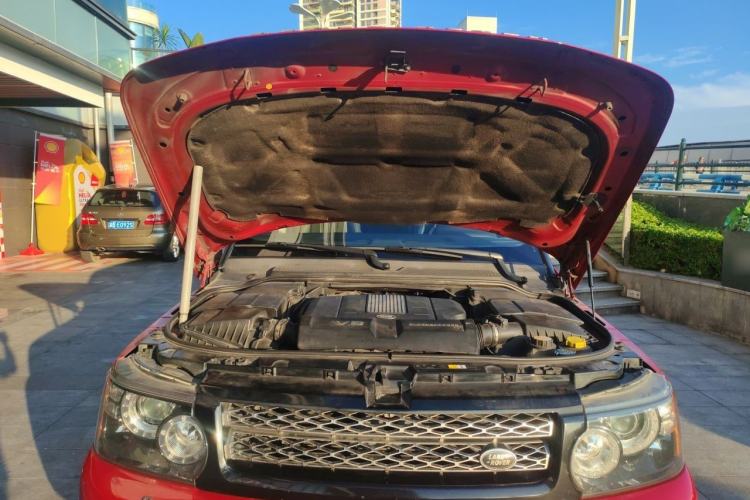 Used Land Rover Range Sport 2012 5.0 SC V8 HSE Engine Bay