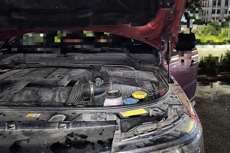 Used Land Rover Range Sport  Engine Bay Left